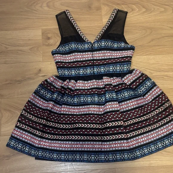 Bebe Fable Stripe Fit and Flare Mini Dress size 8 - Picture 6 of 12